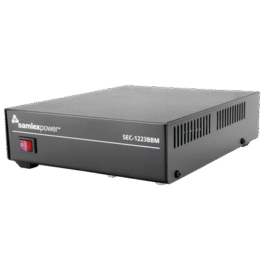 Fuente de poder 13.8V, 19A, conmutada con circuito cargador de baterías.